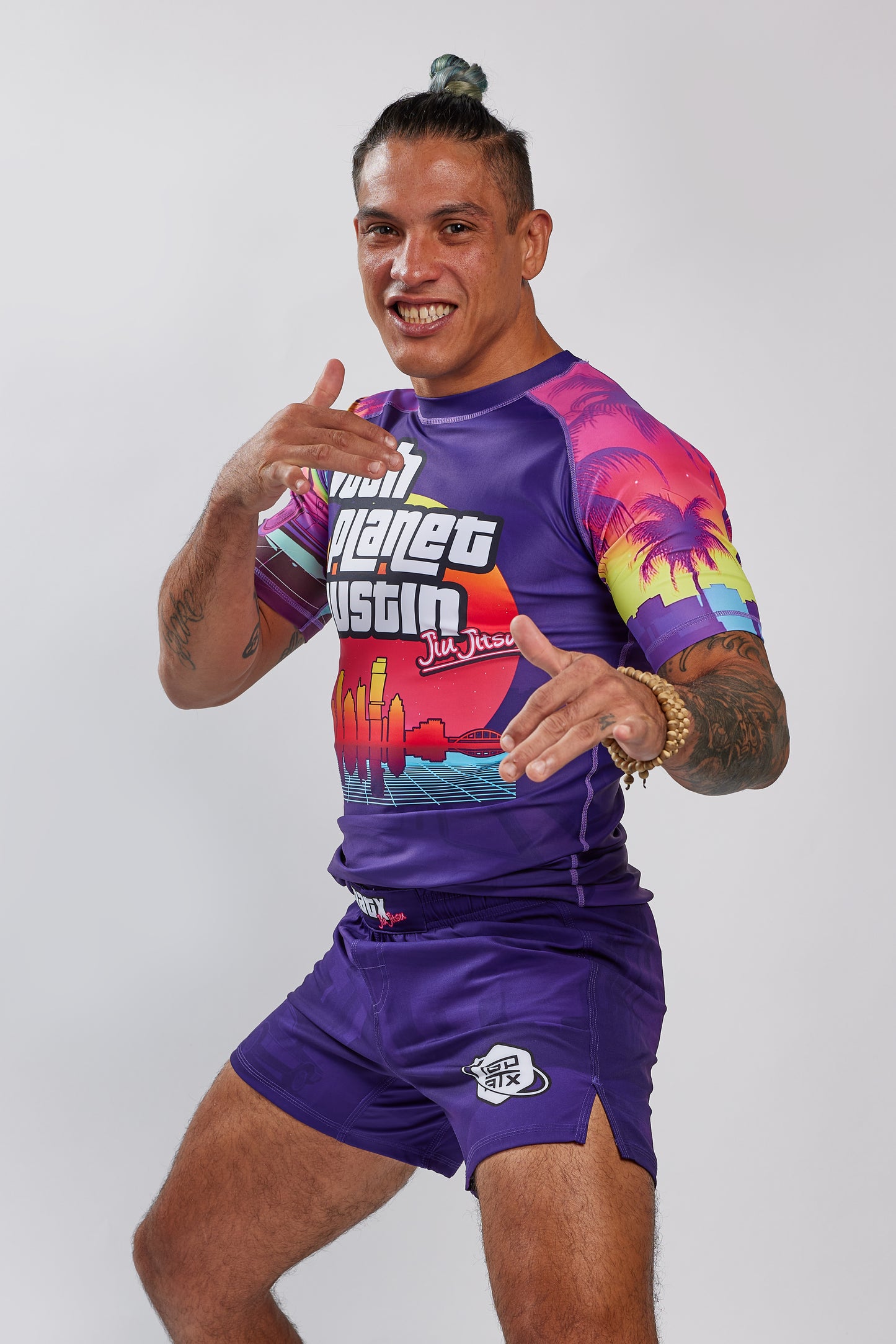 Retro Skyline Velcro-Free 6" Inseam Shorts